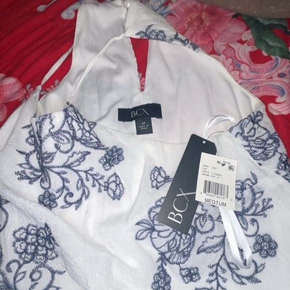 BCX Ivory Dress with Navy Floral Design - Picture 9 of 12